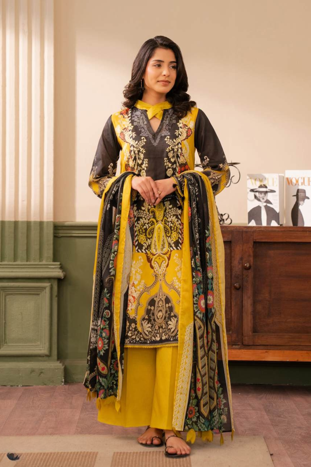 Noir Raiha Premium Printed Lawn 3PC